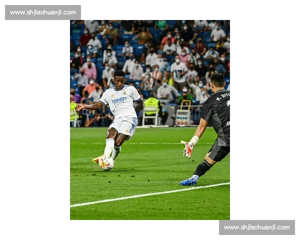 维尼修斯首秀灾难级表现!1.7 亿水货引众怒,球迷:对面边锋值 10 亿 + 维尼修斯首秀灾难级表现!1.7 亿水货引众怒,球迷:对面边锋值 10 亿 +