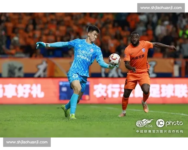 球迷呐喊声中，这位新帅能否扛住压力